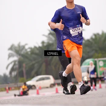 Runner Photo 7539011