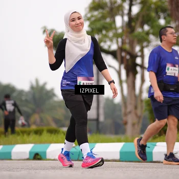 Runner Photo 7539040