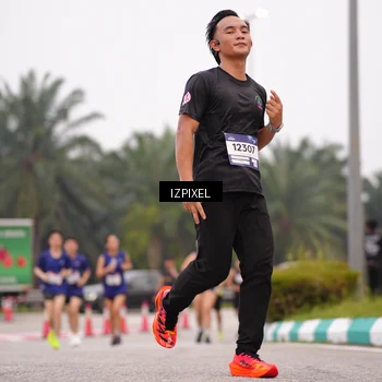 Runner Photo 7539049