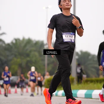 Runner Photo 7539050