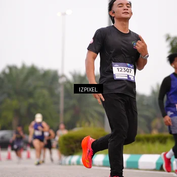Runner Photo 7539052