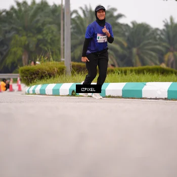 Runner Photo 7539105