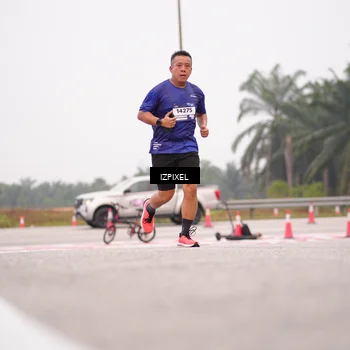 Runner Photo 7539131