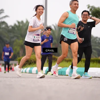 Runner Photo 7539191
