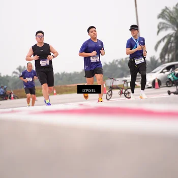 Runner Photo 7539204