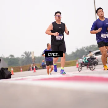 Runner Photo 7539210