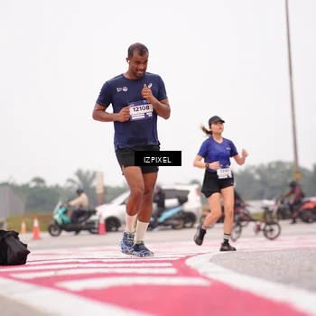 Runner Photo 7539293