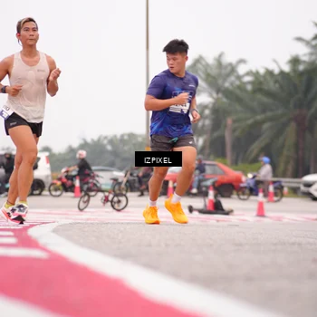 Runner Photo 7539305