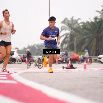 Runner Photo 7539306