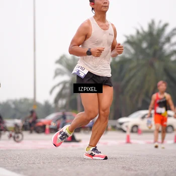 Runner Photo 7539311