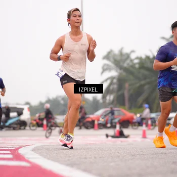 Runner Photo 7539318