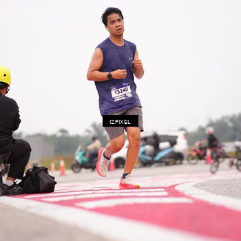 Runner Photo 7539365