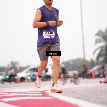 Runner Photo 7539378