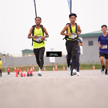 Runner Photo 7539420