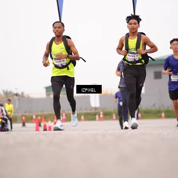 Runner Photo 7539423