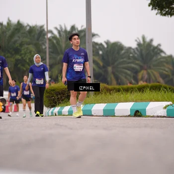 Runner Photo 7539476
