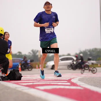 Runner Photo 7539501