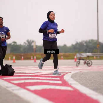 Runner Photo 7539553