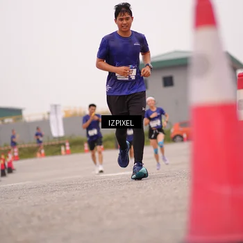 Runner Photo 7539609