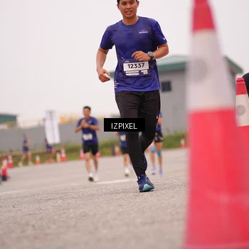 Runner Photo 7539611