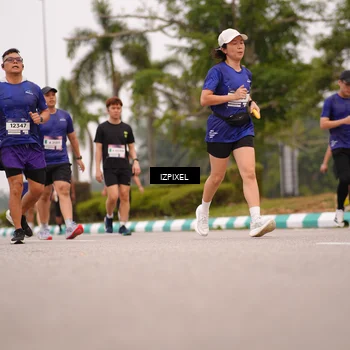 Runner Photo 7539653