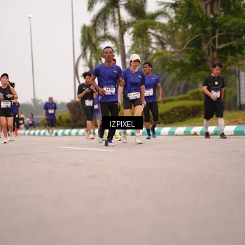 Runner Photo 7539662