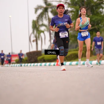 Runner Photo 7539711