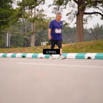 Runner Photo 7539745