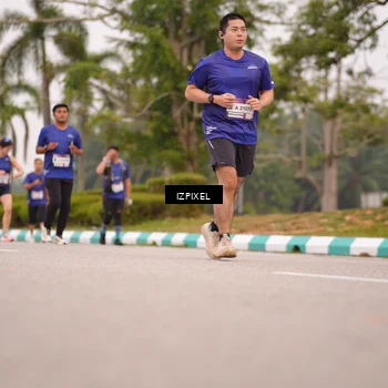 Runner Photo 7539753