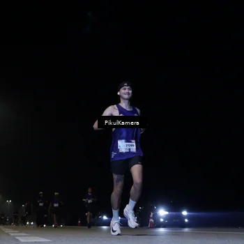 Runner Photo 7539789