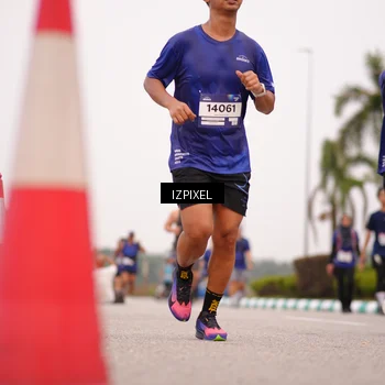 Runner Photo 7539848