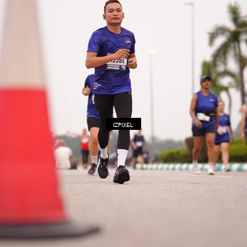 Runner Photo 7539873
