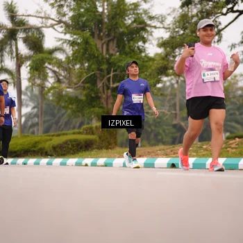 Runner Photo 7539946
