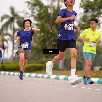 Runner Photo 7539977