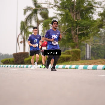 Runner Photo 7539995