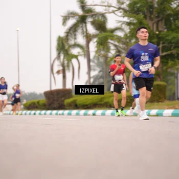 Runner Photo 7540002