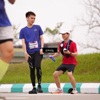 Runner Photo 7540076