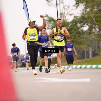 Runner Photo 7540078