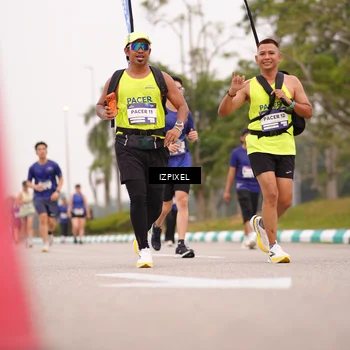Runner Photo 7540085
