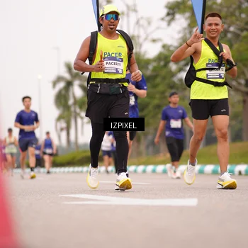 Runner Photo 7540088