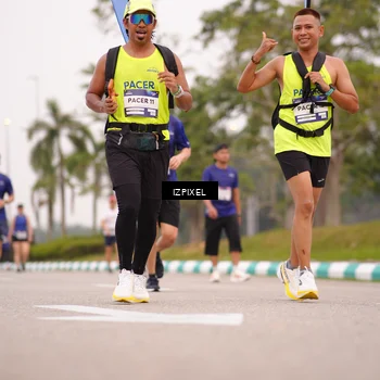 Runner Photo 7540091
