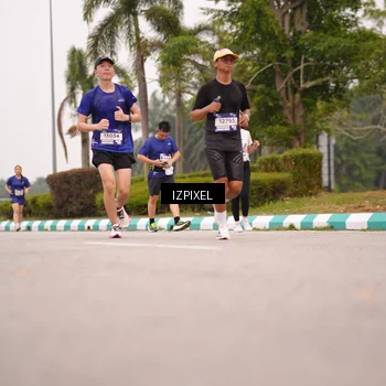Runner Photo 7540135