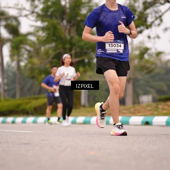 Runner Photo 7540144