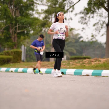 Runner Photo 7540151