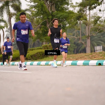 Runner Photo 7540168