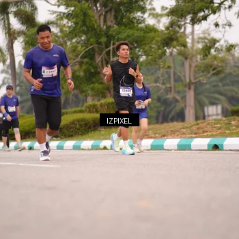 Runner Photo 7540172