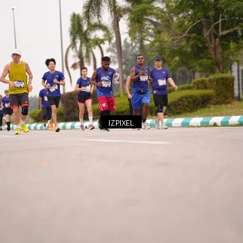 Runner Photo 7540173