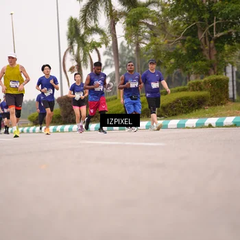 Runner Photo 7540174