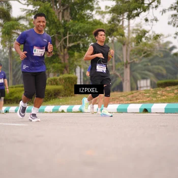 Runner Photo 7540176