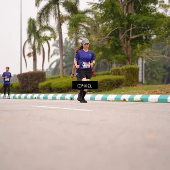 Runner Photo 7540200